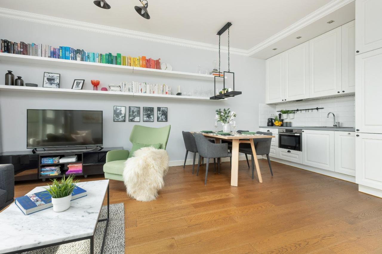 Cozy Apartment Gieysztora Wilanow By Noclegi Renters Varsó Kültér fotó