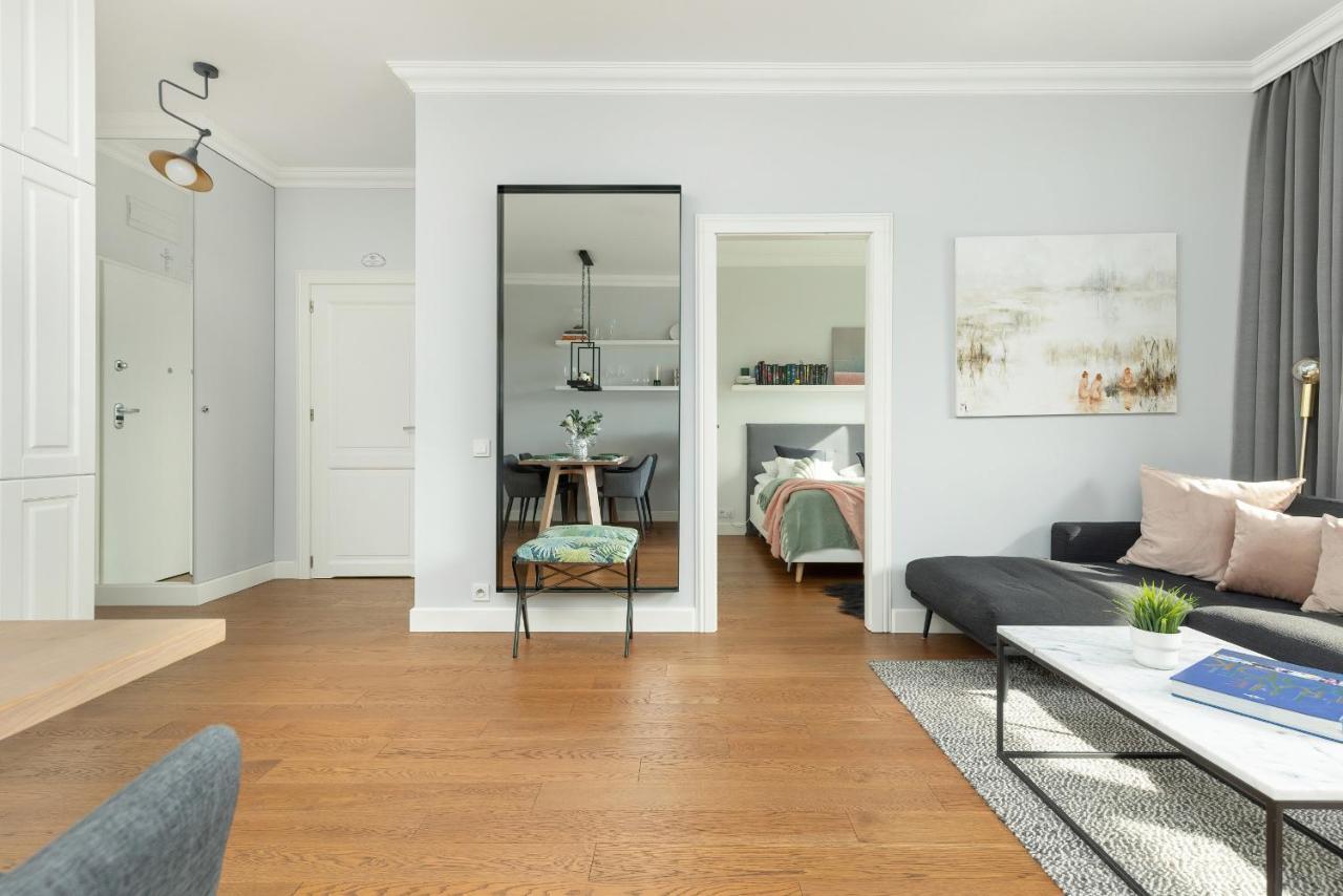 Cozy Apartment Gieysztora Wilanow By Noclegi Renters Varsó Kültér fotó